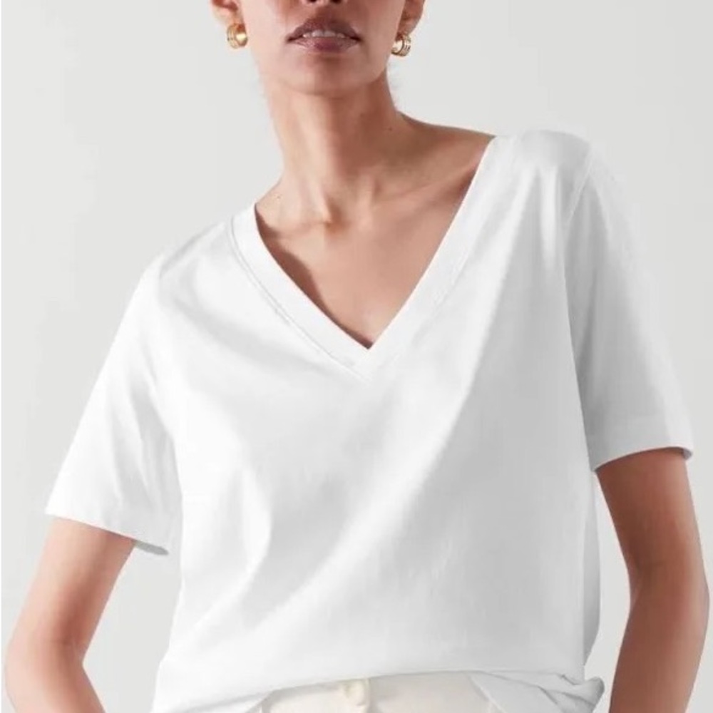 COS 24/7 V-NECK T-SHIRT White XS
